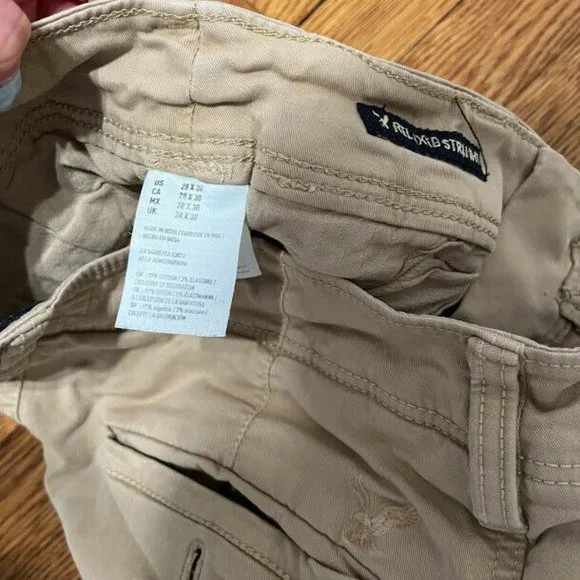 American Eagle Extreme Flex Khakis Mens Size 28x30 Relaxed Straight Khaki Pants - Picture 3 of 4